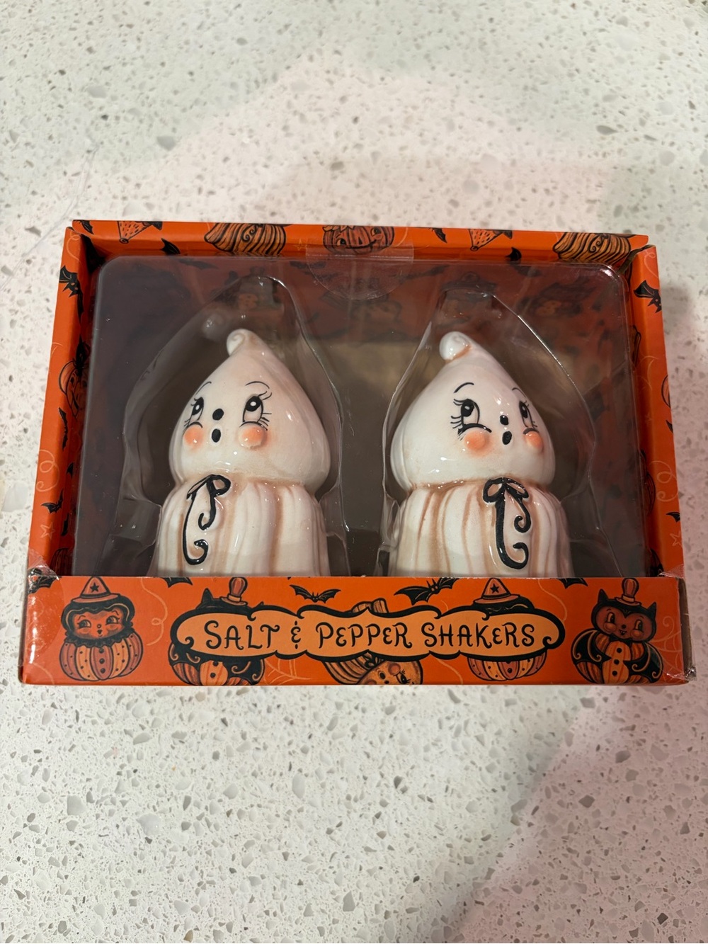 Johanna Parker Halloween Ghosts Salt and Pepper Shakers New